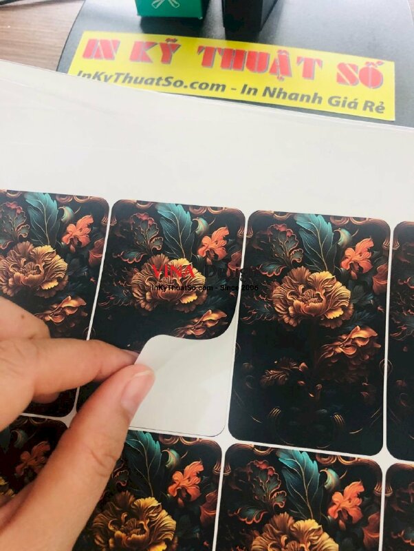 In tem nhãn Decal PP nhà hàng nhỏ quán cafe Bistro Cafe - VND64