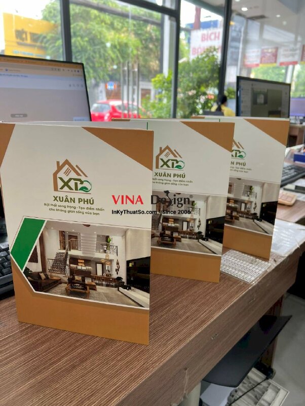 In Catalogue nội thất bìa cứng gáy còng, có thể thay tờ ruột giấy bên trong được - VND483