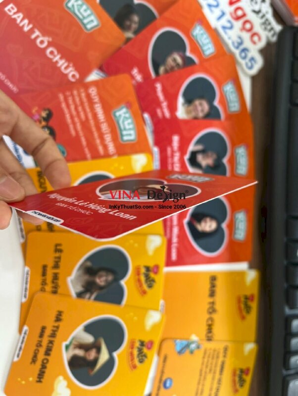 In thẻ nhựa ban tổ chức sự kiện công ty - VND342