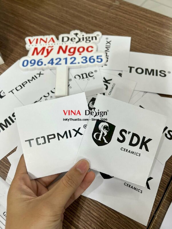 In Tag giấy vuông, tem giấy vuông 8cm x 8cm - VND195