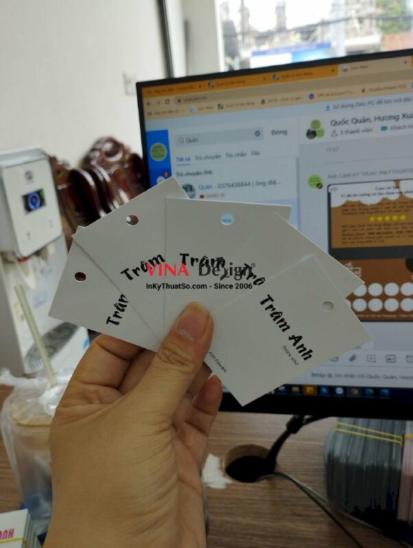 In tag giấy quần áo cho shop thời trang - VND135