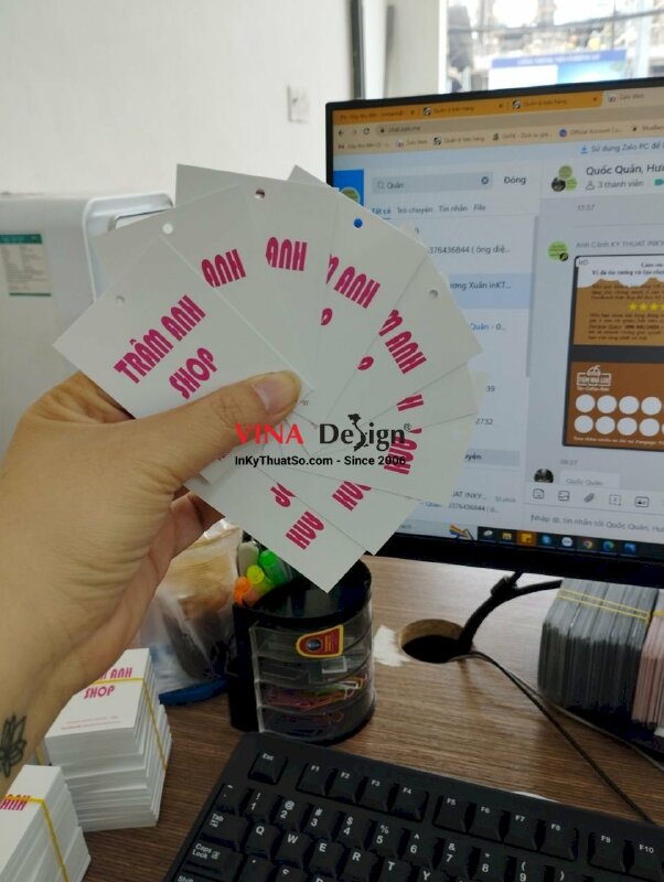 In tag giấy quần áo cho shop thời trang - VND135