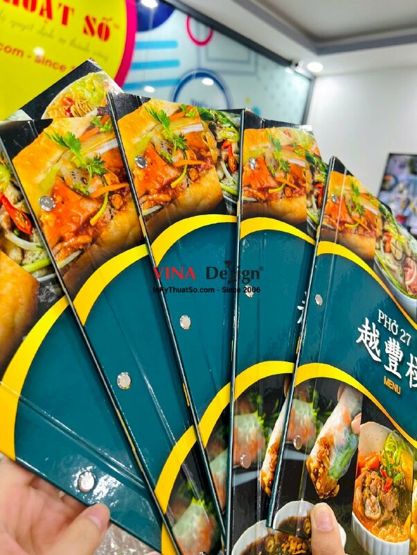 In menu quán phở song ngữ Việt - Trung - VND46